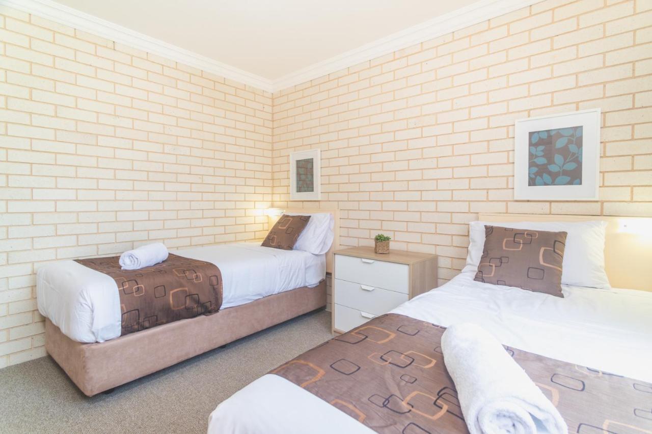 Santa Fe Motel And Holiday Units Lennox Head Dış mekan fotoğraf